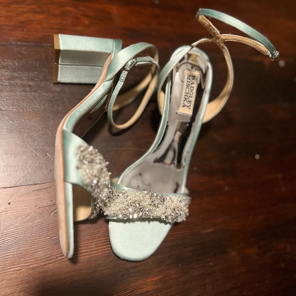 Badgley Mischka Satin Teal Clara Heels Size 8 Shoes Retail $235 Tiffany Blue - Picture 5 of 5